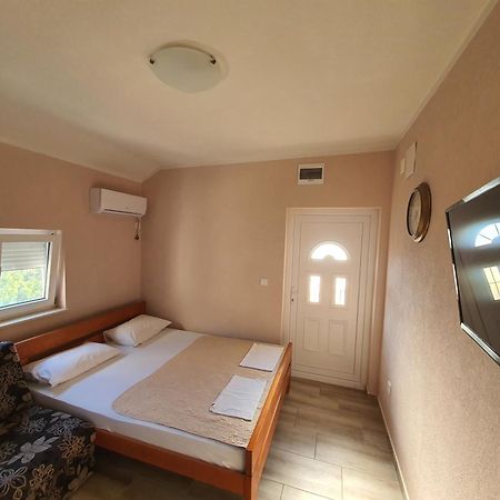 Apartments Bellavista Luštica Pokoj fotografie