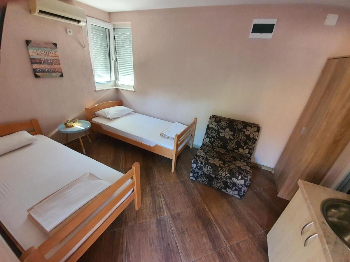Apartments Bellavista Luštica Pokoj fotografie