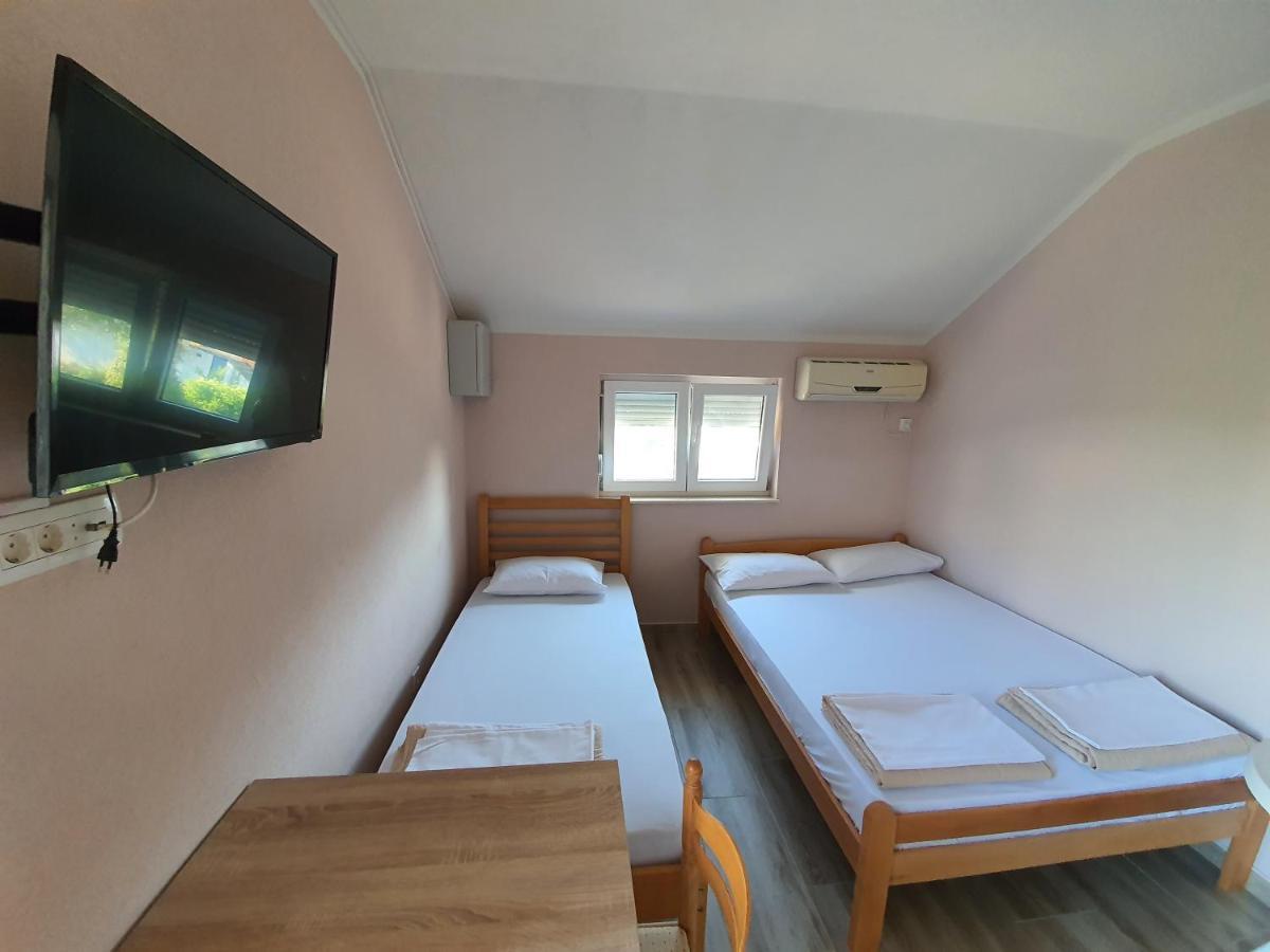 Apartments Bellavista Luštica Pokoj fotografie