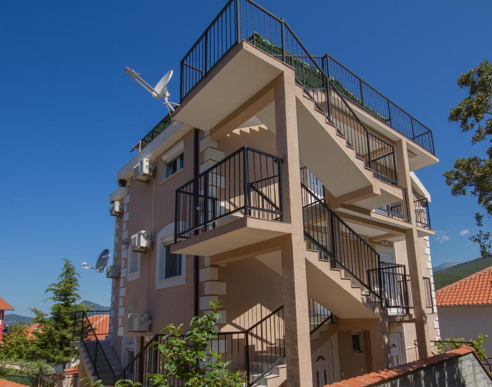 Apartments Bellavista Luštica Exteriér fotografie